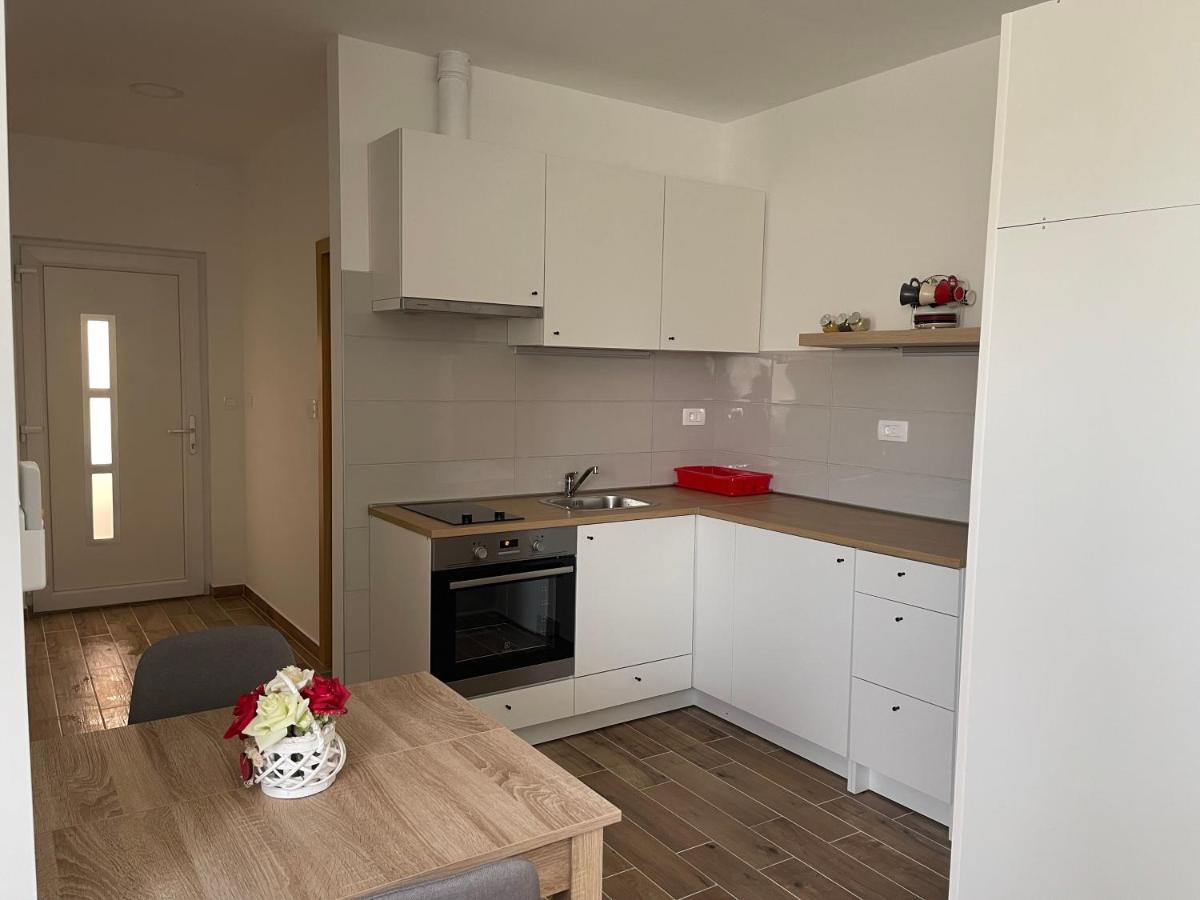 Apartman Solin 2, Parking Leilighet Eksteriør bilde